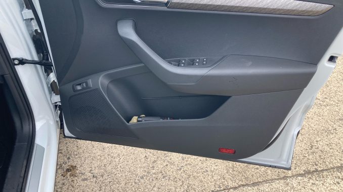 Skoda Karoq 1.5 TSI SE Edition 5dr Petrol Estate - Image 19